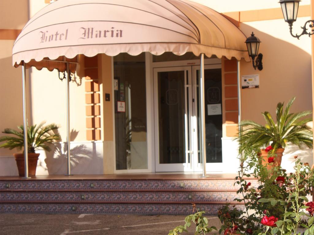 Hotel Maria Posadas Bagian luar foto